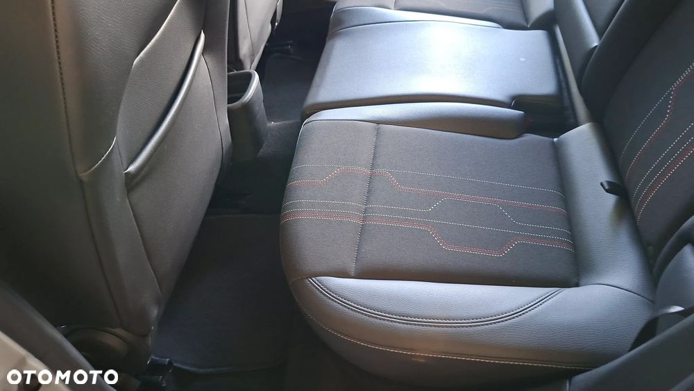 Opel Astra 1.4 Turbo 150 Jahre - 19