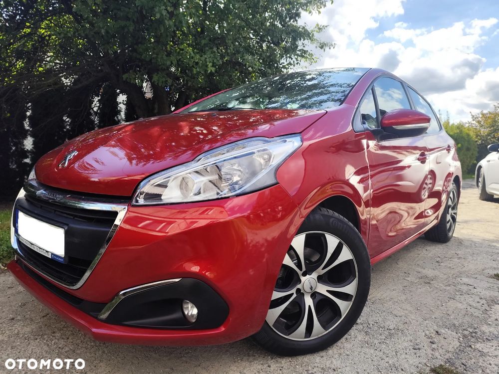 Peugeot 208 - 5