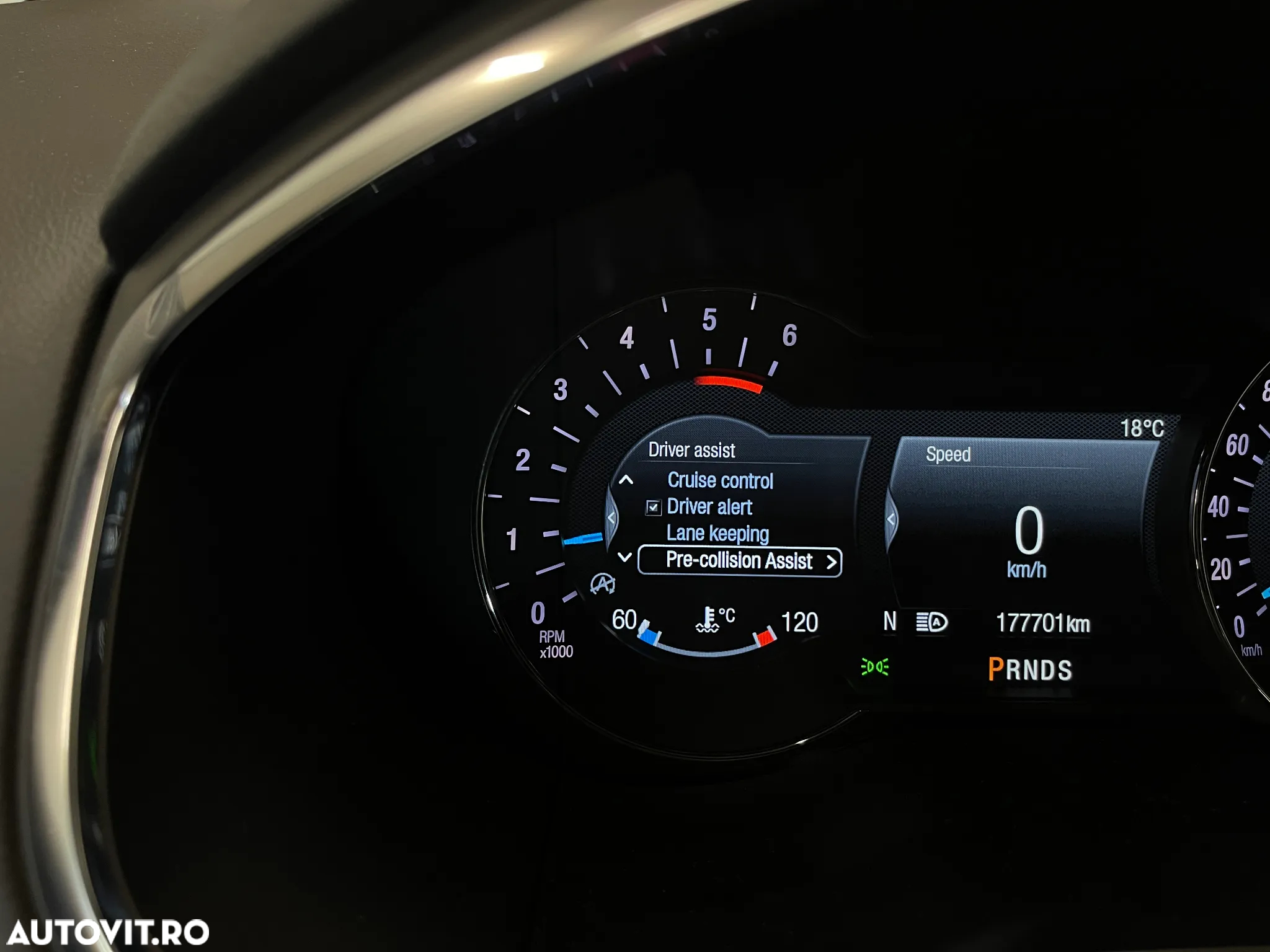 Ford S-Max 2.0 TDCi Powershift Titanium - 36