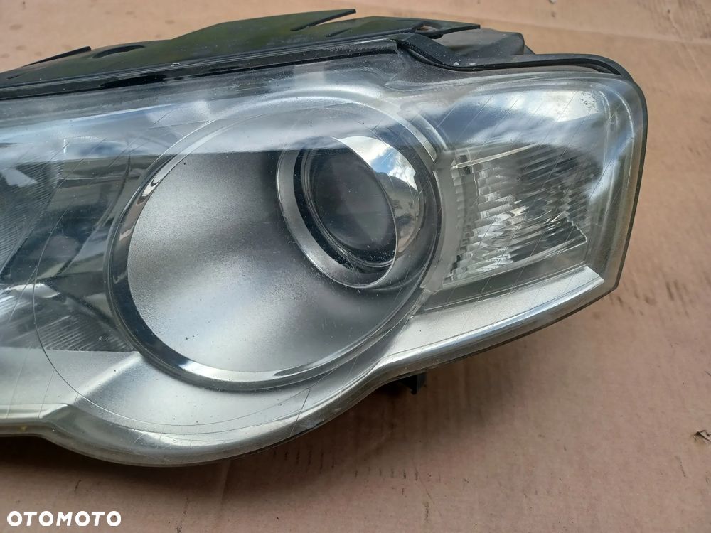 LAMPA PRZEDNIA PRAWA VW PASSAT B6 EUROPA - 5