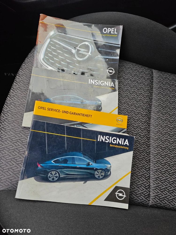 Opel Insignia - 21