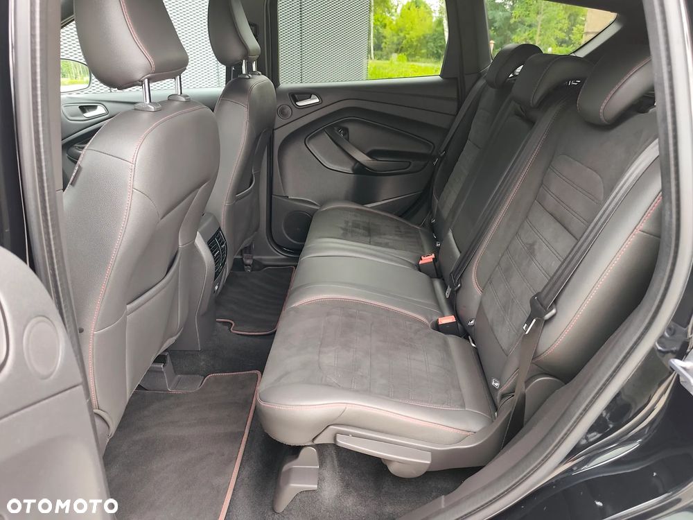 Ford Kuga 2.0 TDCi 4x4 ST-Line - 19