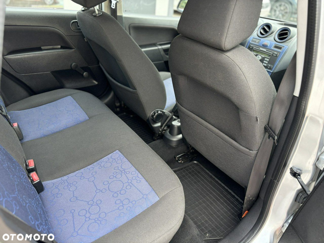 Ford Fiesta - 23