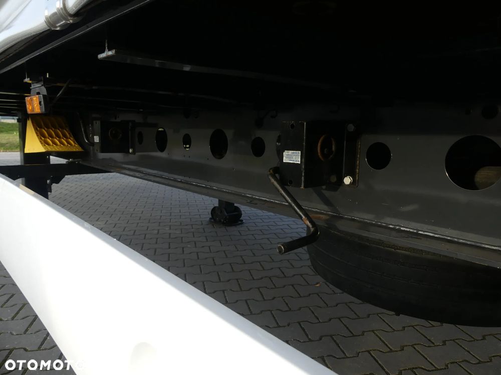 Wielton MEGA / FIRANKA / OŚ PODNOSZONA / ZADBANA / DACH PODNOSZONY / - 21