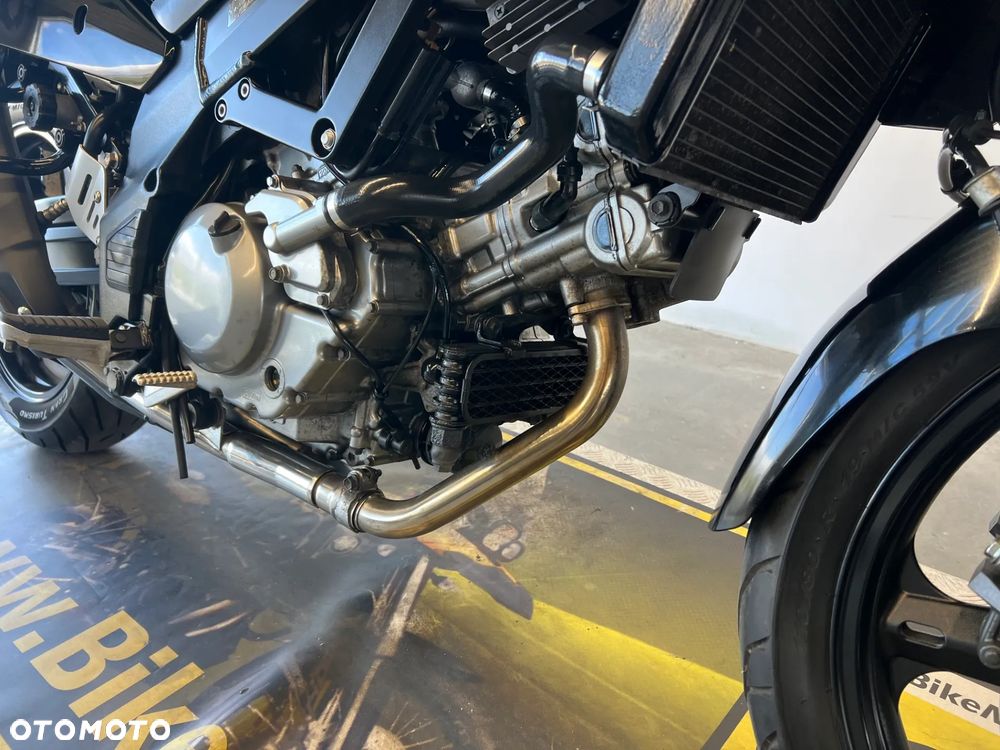 Suzuki V-STROM - 22