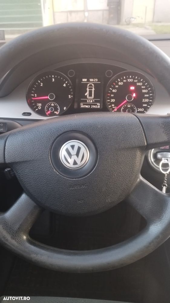 Volkswagen Passat 2.0TDI Comfortline DPF - 5