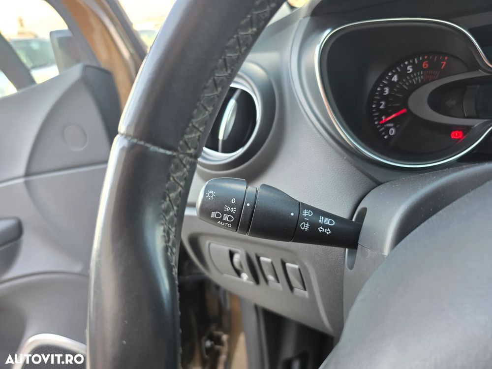 Renault Captur (ENERGY) TCe 90 BOSE EDITION - 29