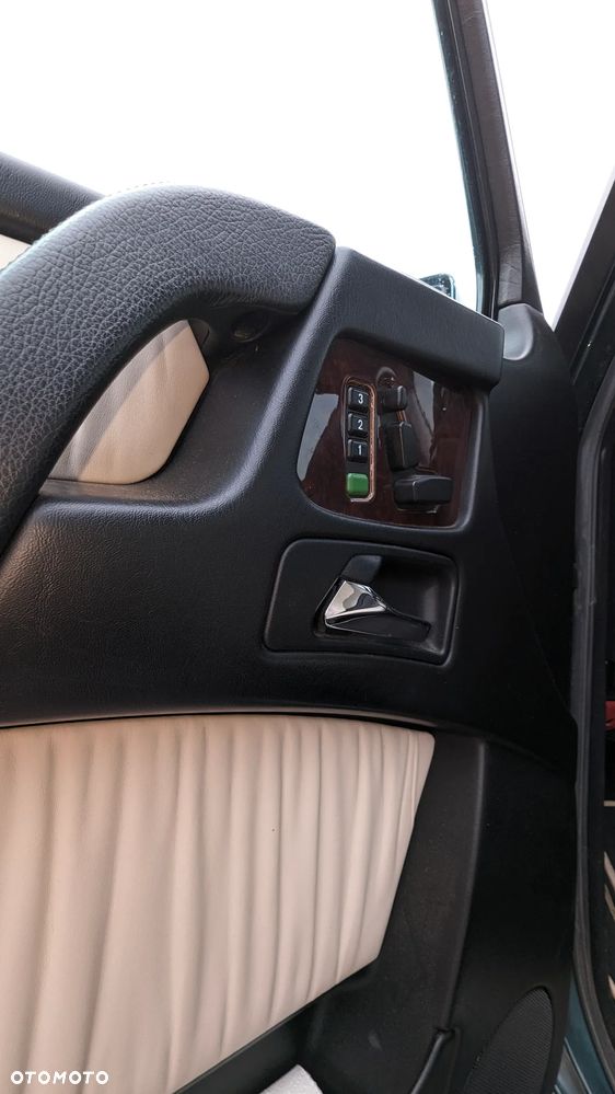 Mercedes-Benz Klasa G 350 BlueTec - 8