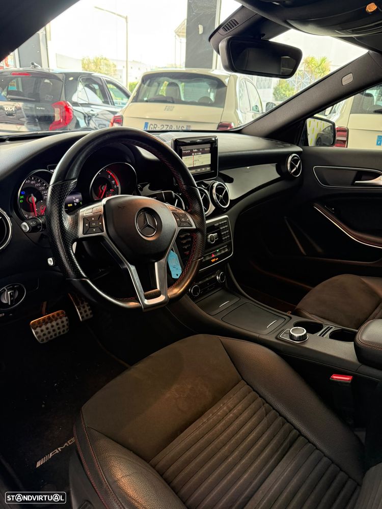 Mercedes-Benz GLA 220 CDI 4Matic 7G-DCT Urban - 10