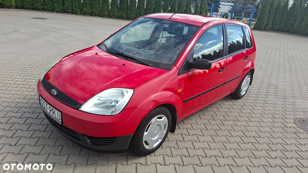 Ford Fiesta 1.3 Ambiente - 1