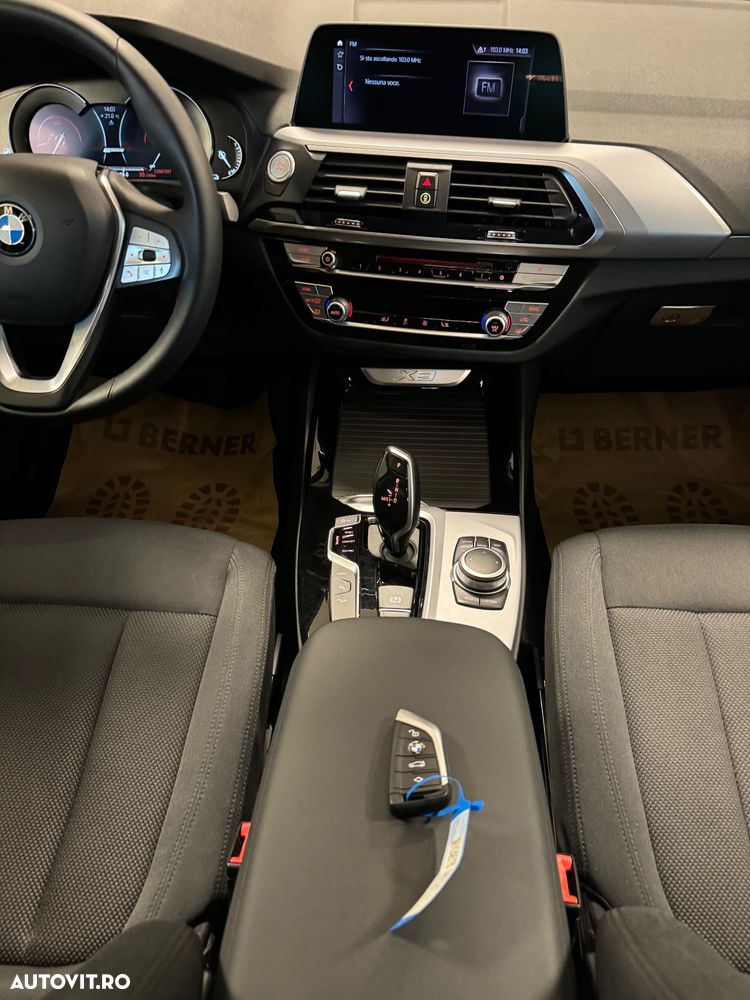 BMW X3 xDrive20i Aut. Luxury Line - 12