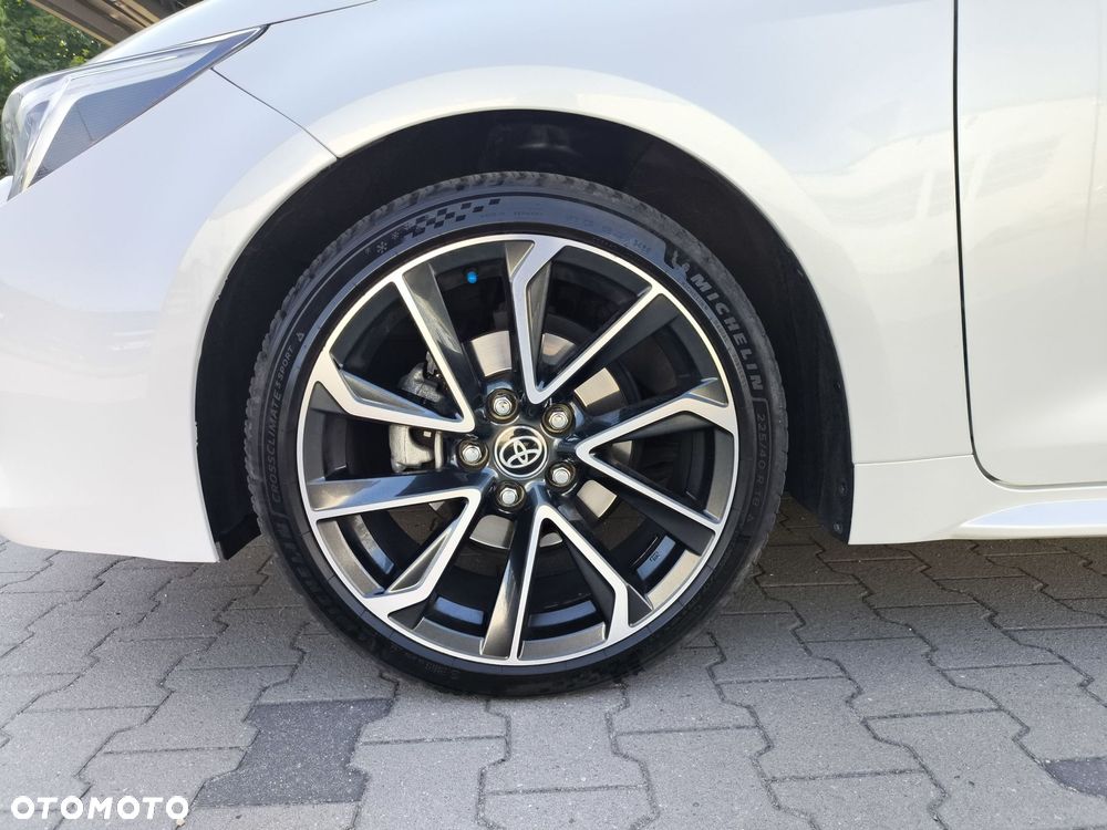 Toyota Corolla 1.8 Hybrid Executive - 9