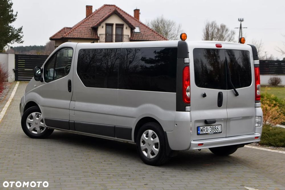 Renault Trafic Passenger FAP L2H1 Expression - 11