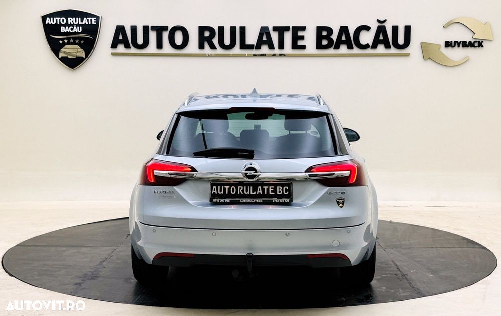 Opel Insignia - 11