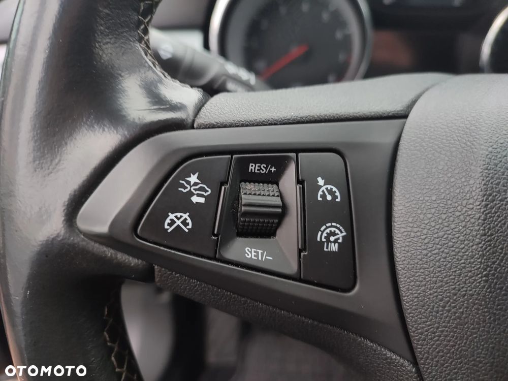 Opel Astra 1.4 T 120 Lat S&S - 28