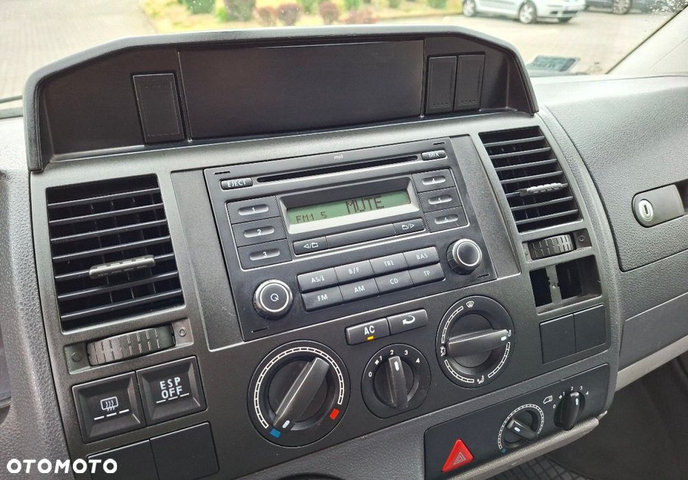 Volkswagen Transporter - 24