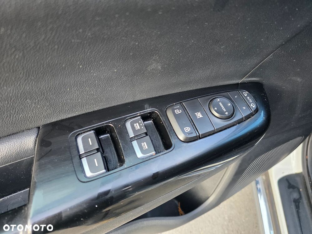 Kia Sportage 1.6 CRDI 2WD Eco-Dynamics+ (48V M-H) VISION - 20