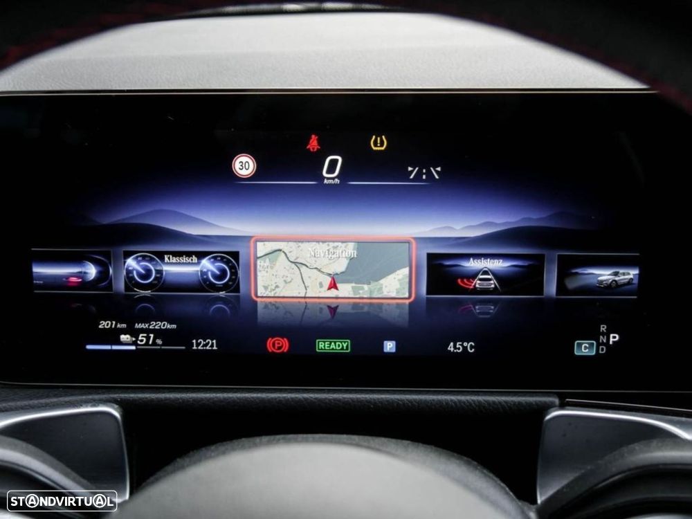 Mercedes-Benz EQB - 4