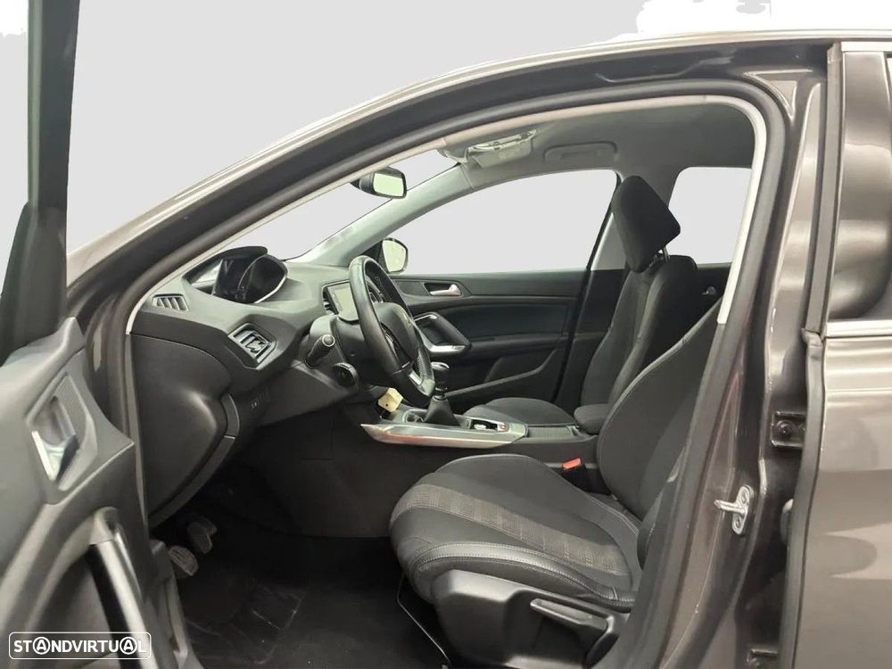 Peugeot 308 1.2 PureTech Allure - 6