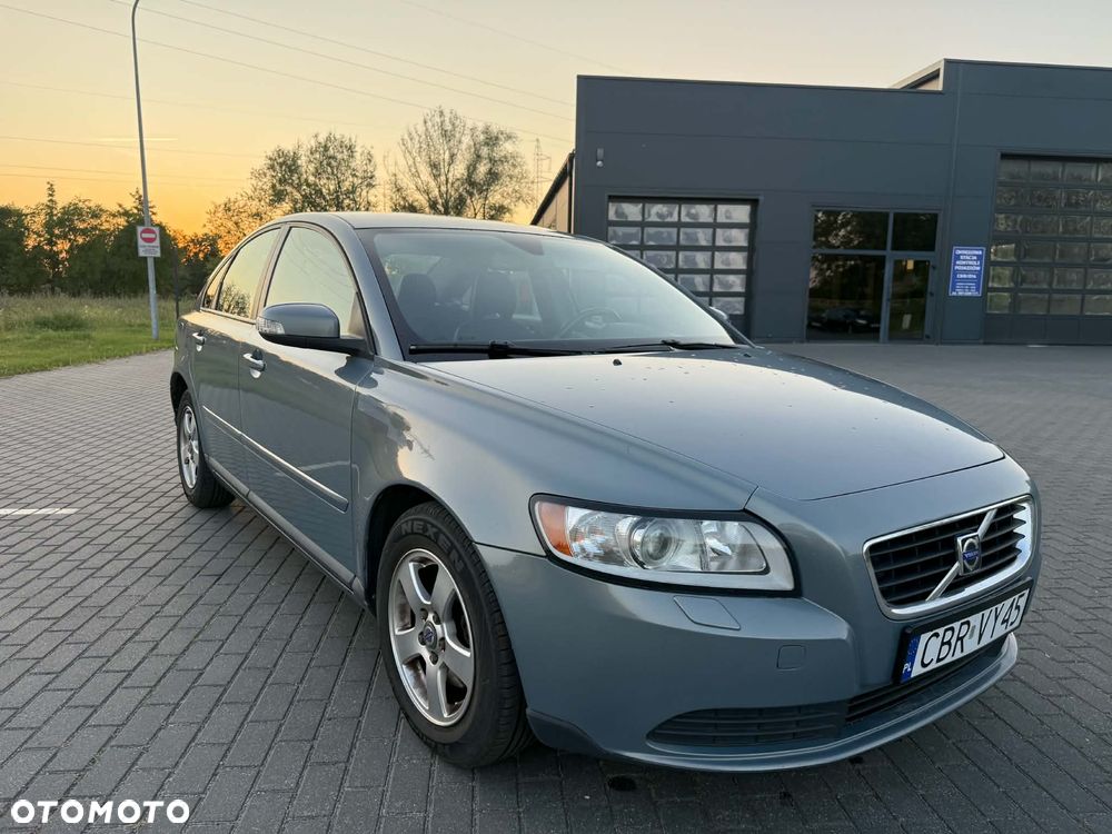 Volvo S40 - 1