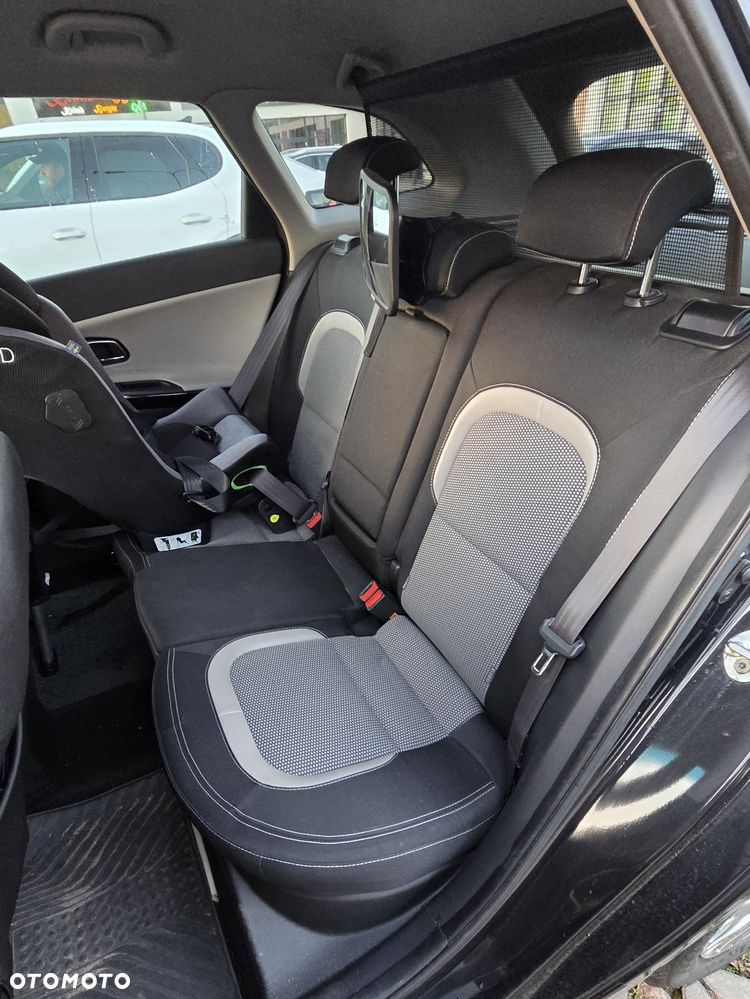 Kia Ceed - 7