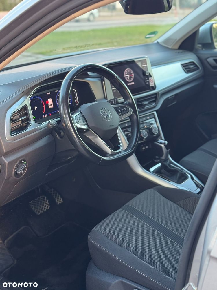 Volkswagen T-Roc - 21