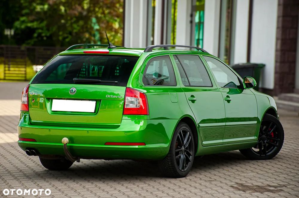 Skoda Octavia 2.0 TSI RS - 16