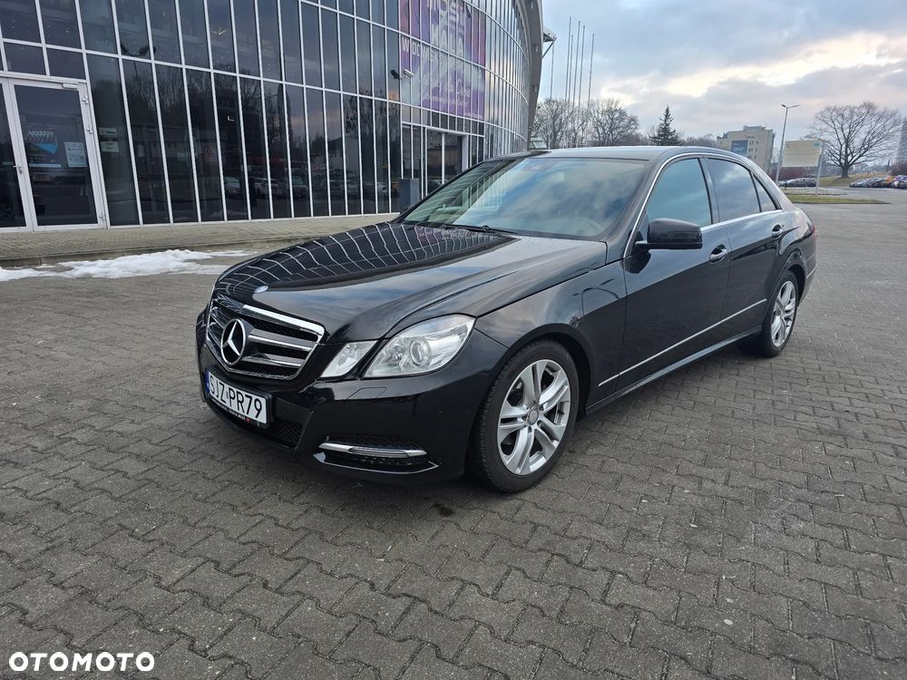 Mercedes-Benz Klasa E 200 CGI BlueEFFICIENCY Automatik - 1