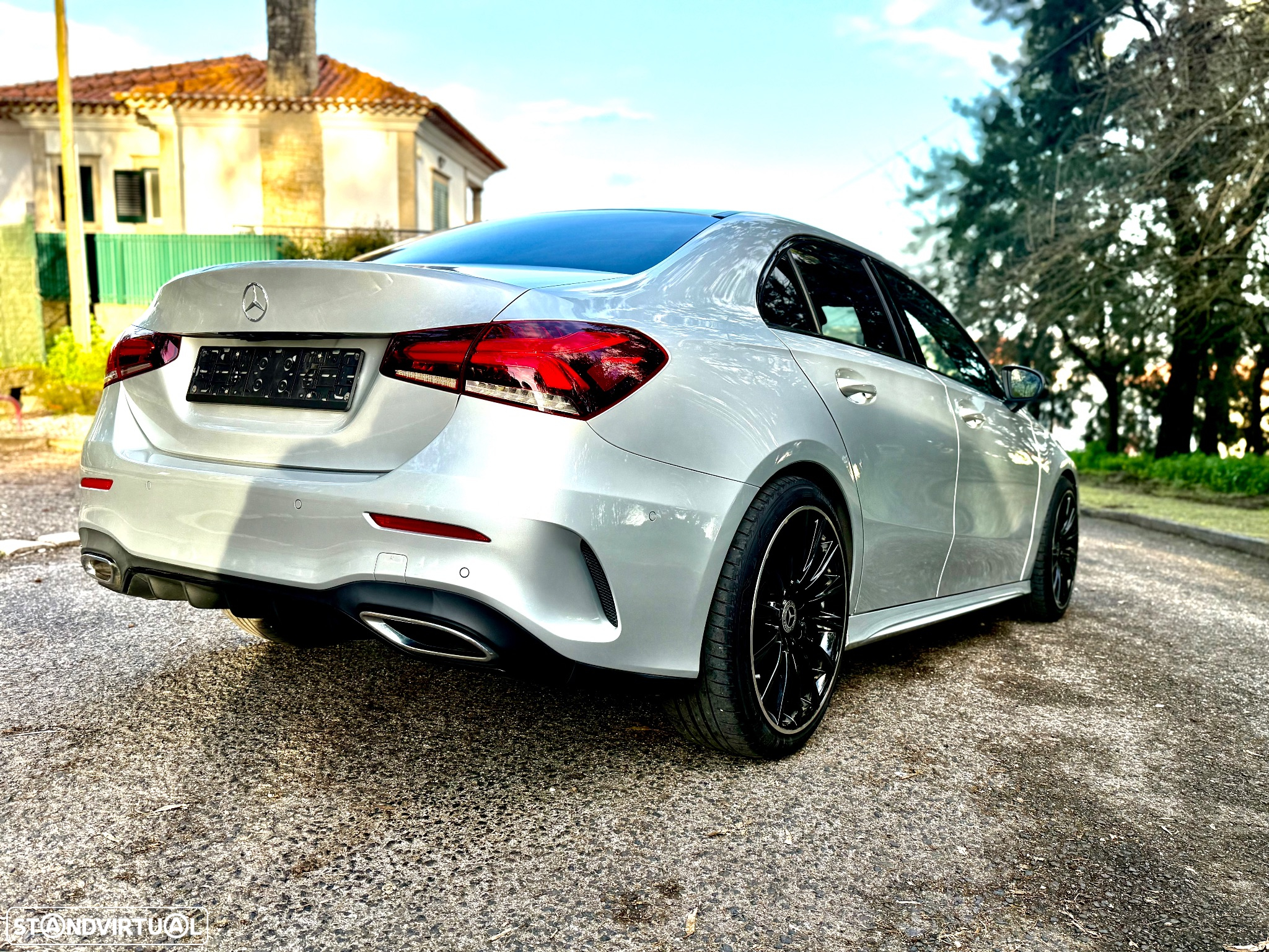 Mercedes-Benz A 200 Limousine AMG Line Aut. - 15