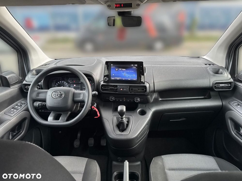 Toyota Proace City Verso 1.2 D-4T Business - 11