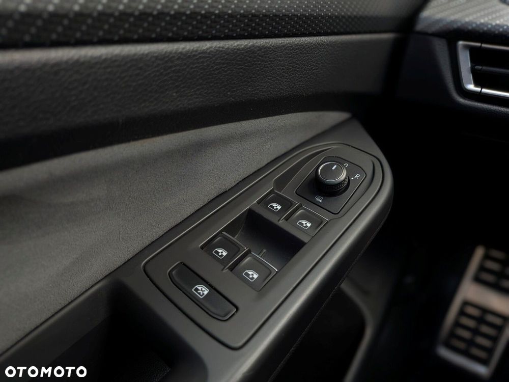Volkswagen Golf 2.0 TSI 4Motion R DSG - 31