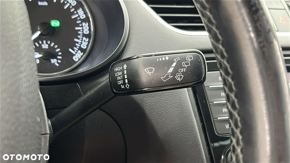 Skoda Octavia 2.0 TDI DSG Ambition - 25