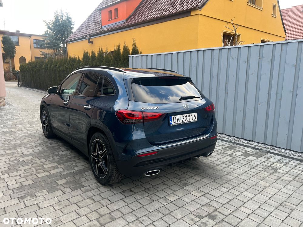 Mercedes-Benz GLA 200 AMG Line - 16