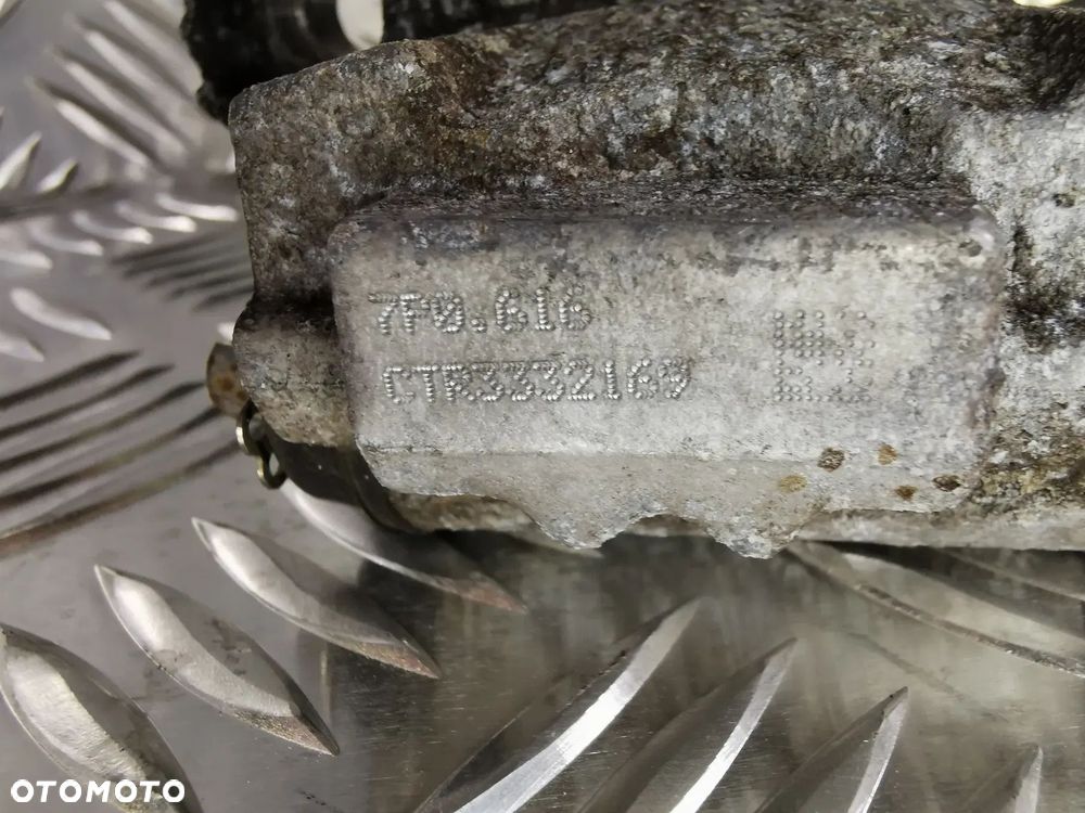 VW TOUAREG 7P 10-18R SILNICZEK SIŁOWNIK HAMULCA RECZNEGO LEWY PRAWY 7P0609615 7P0609616 - 4