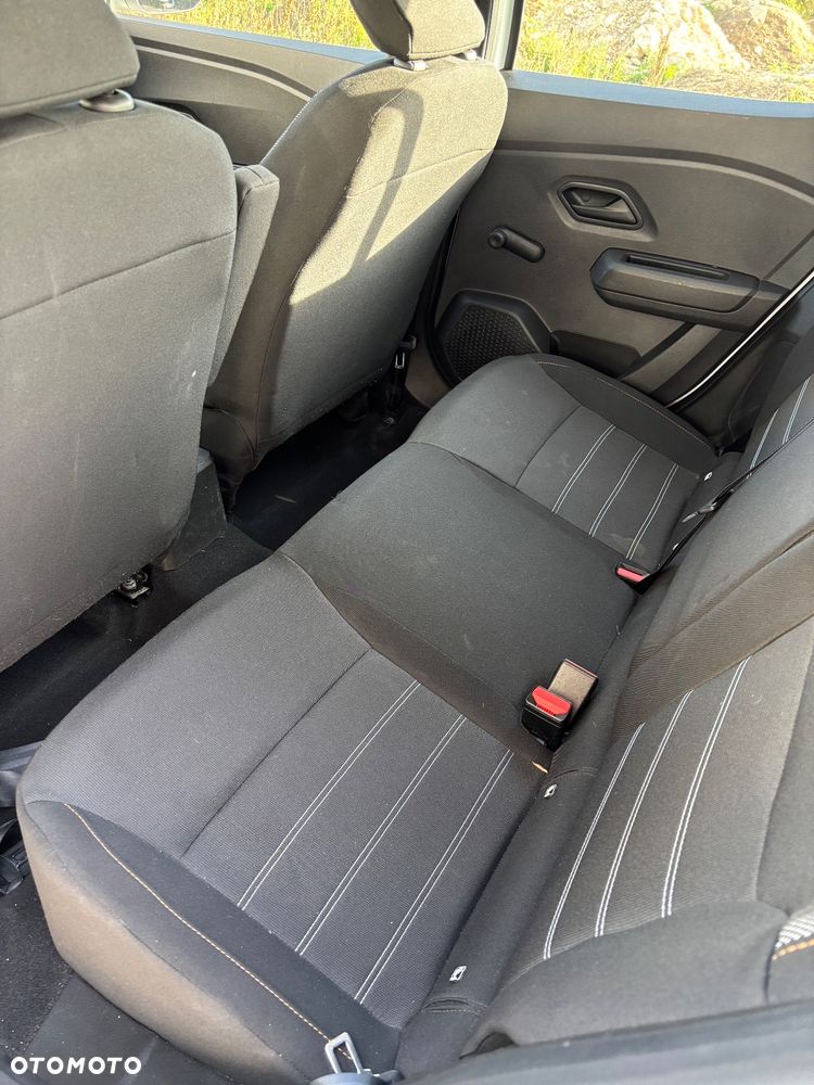 Dacia Sandero TCe 90 Essential - 15