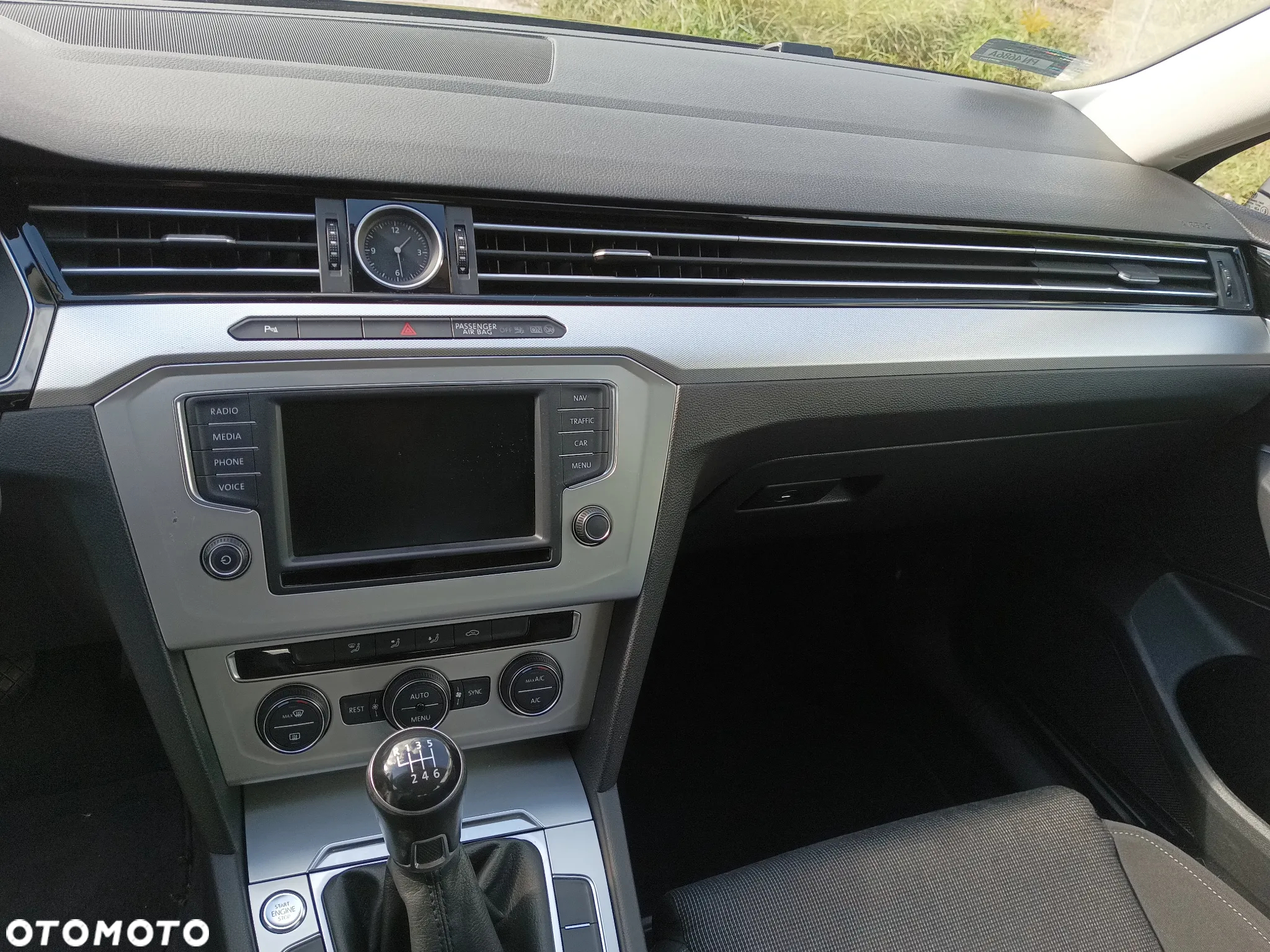 Volkswagen Passat 2.0 TDI BMT Comfortline - 22