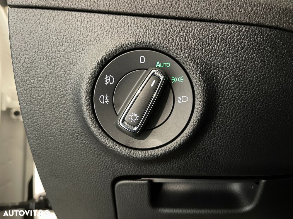 Skoda Superb 2.0 TDI DSG Style - 28