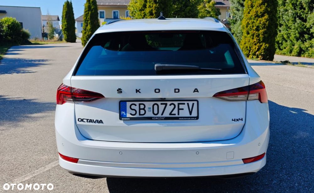 Skoda Octavia 2.0 TSI 4x4 Style DSG - 12