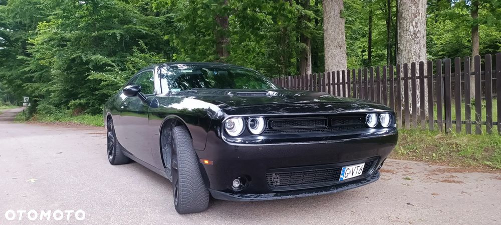 Dodge Challenger - 14