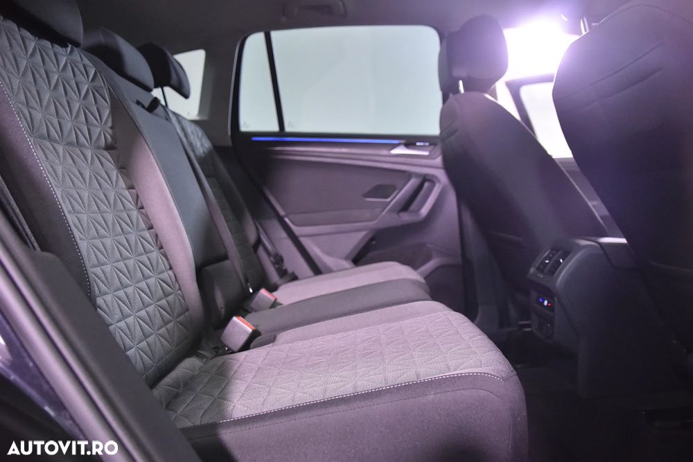 Volkswagen Tiguan - 13
