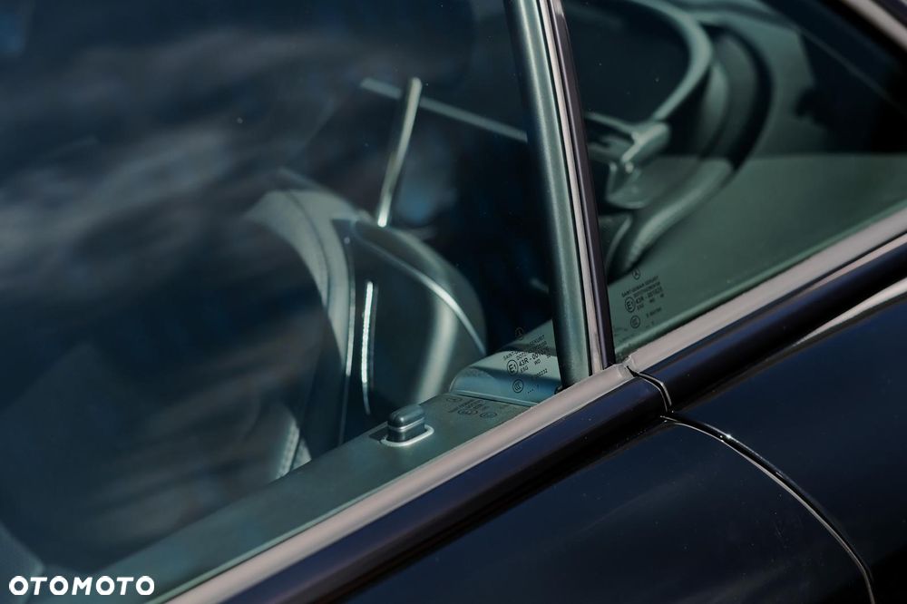 Mercedes-Benz SL - 13