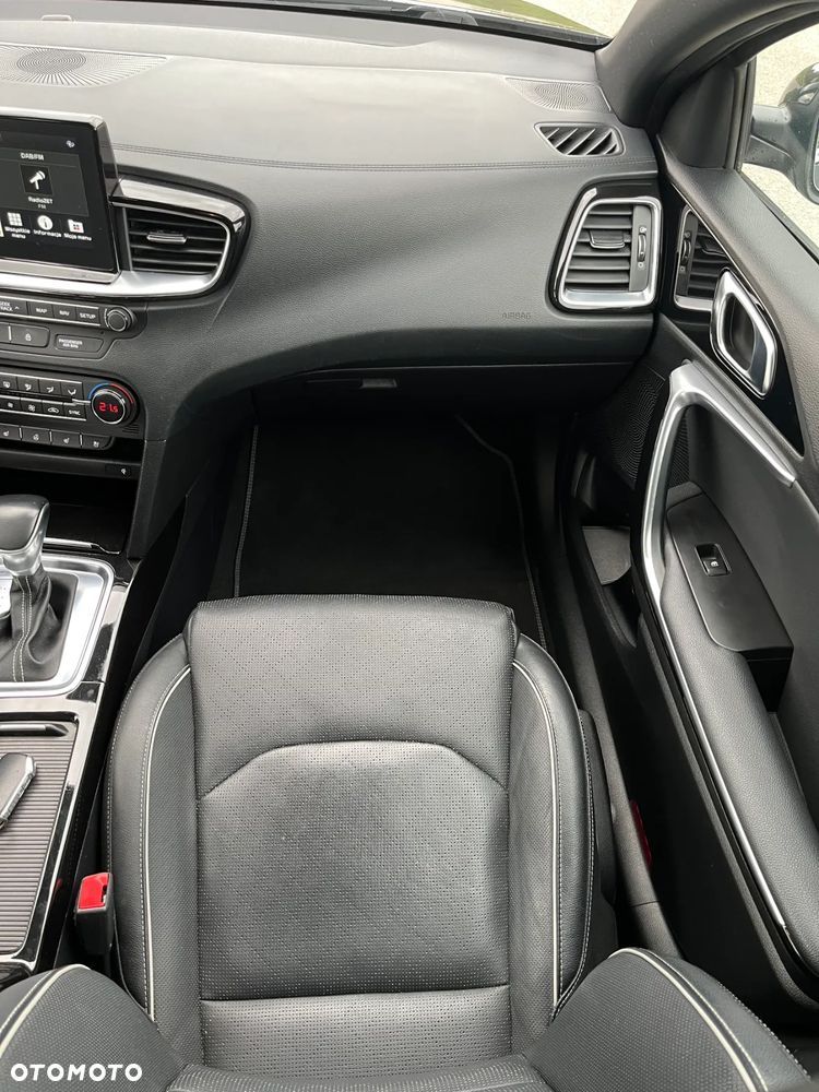Kia ProCeed 1.4 T-GDI DCT7 OPF GT LINE - 4