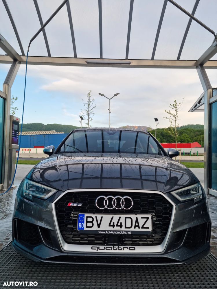 Audi RS3 - 1