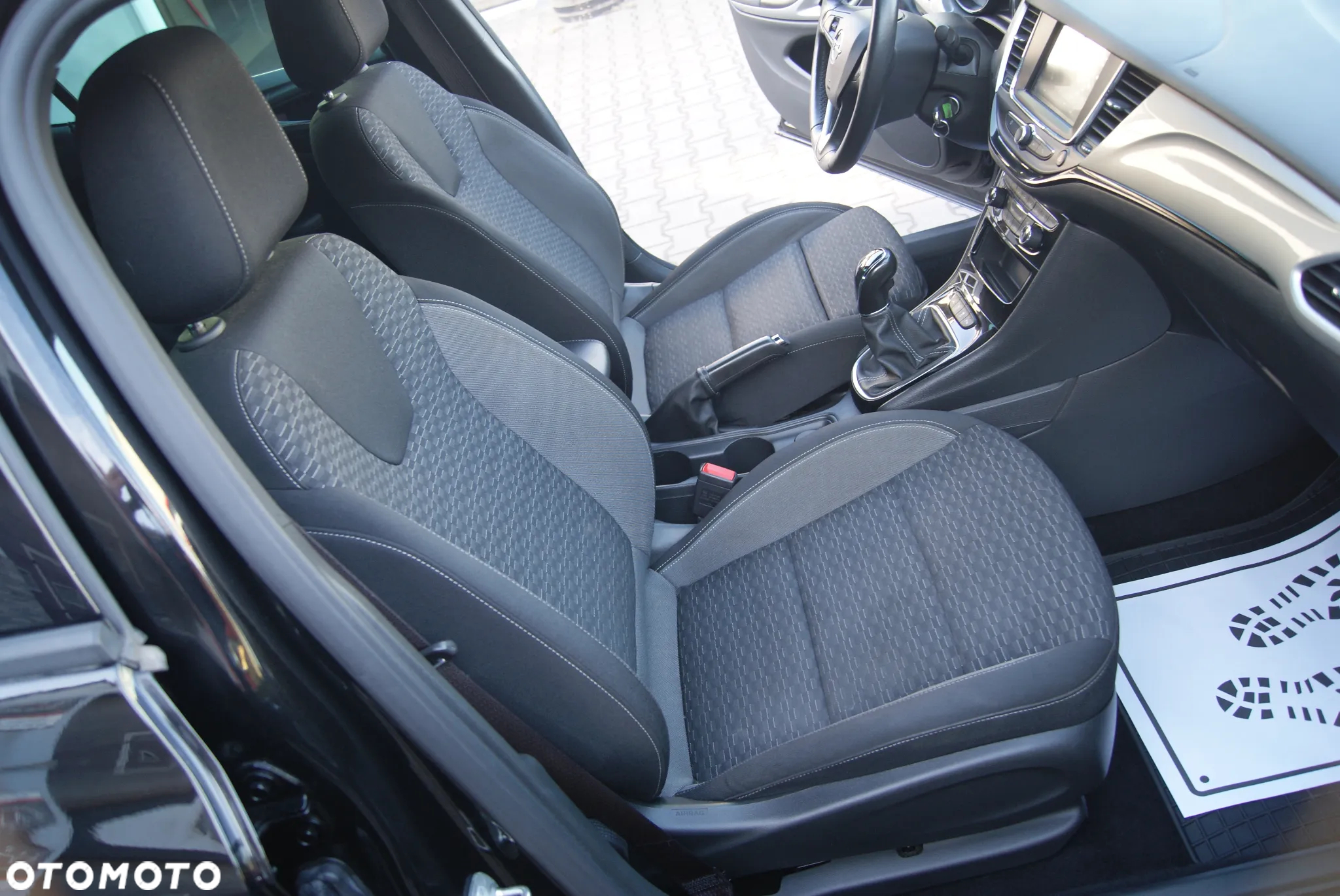 Opel Astra V 1.2 T GS Line S&S - 20