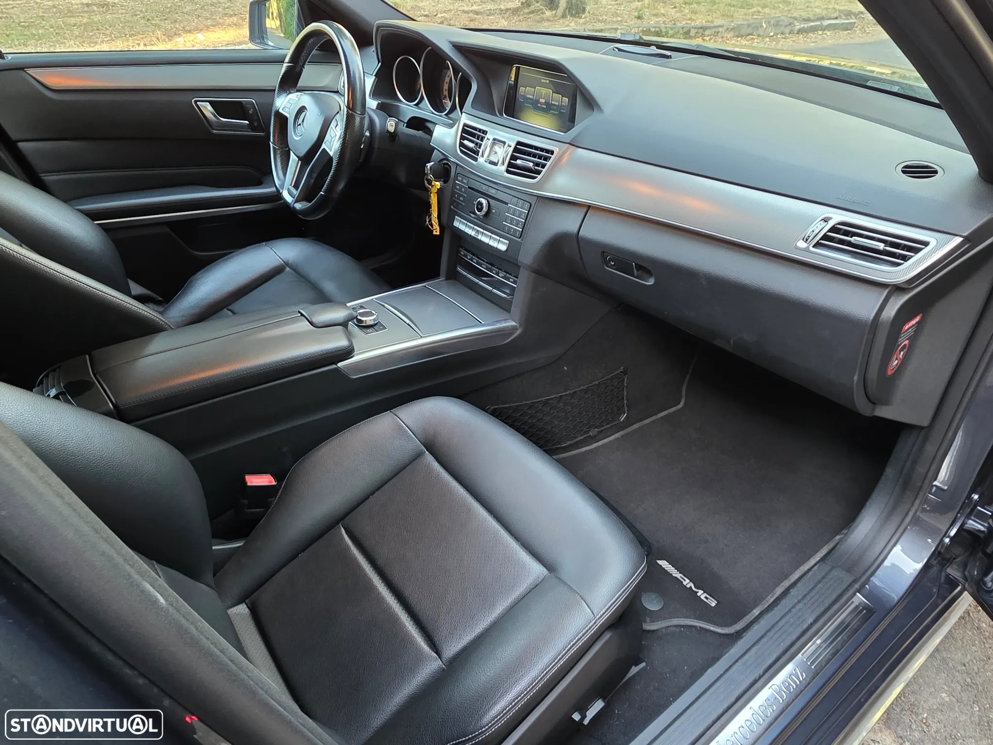 Mercedes-Benz E 300 Bluetec Hybrid Avantgarde - 13