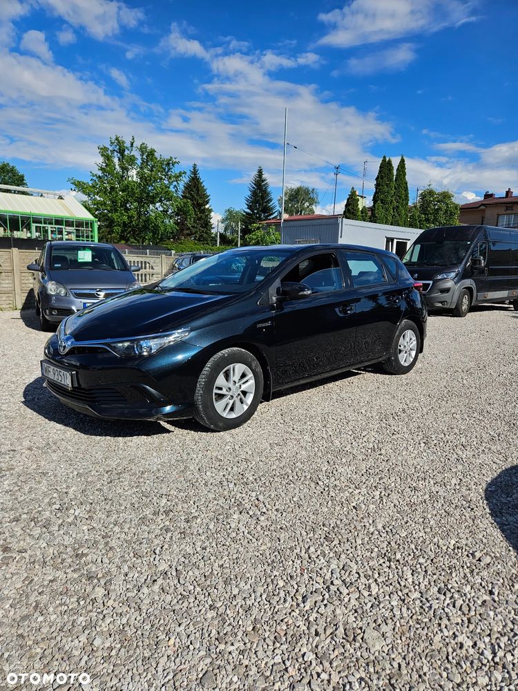 Toyota Auris 1.8 HSD Luna - 2