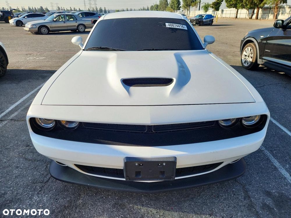 Dodge Challenger 5.7 R/T - 6