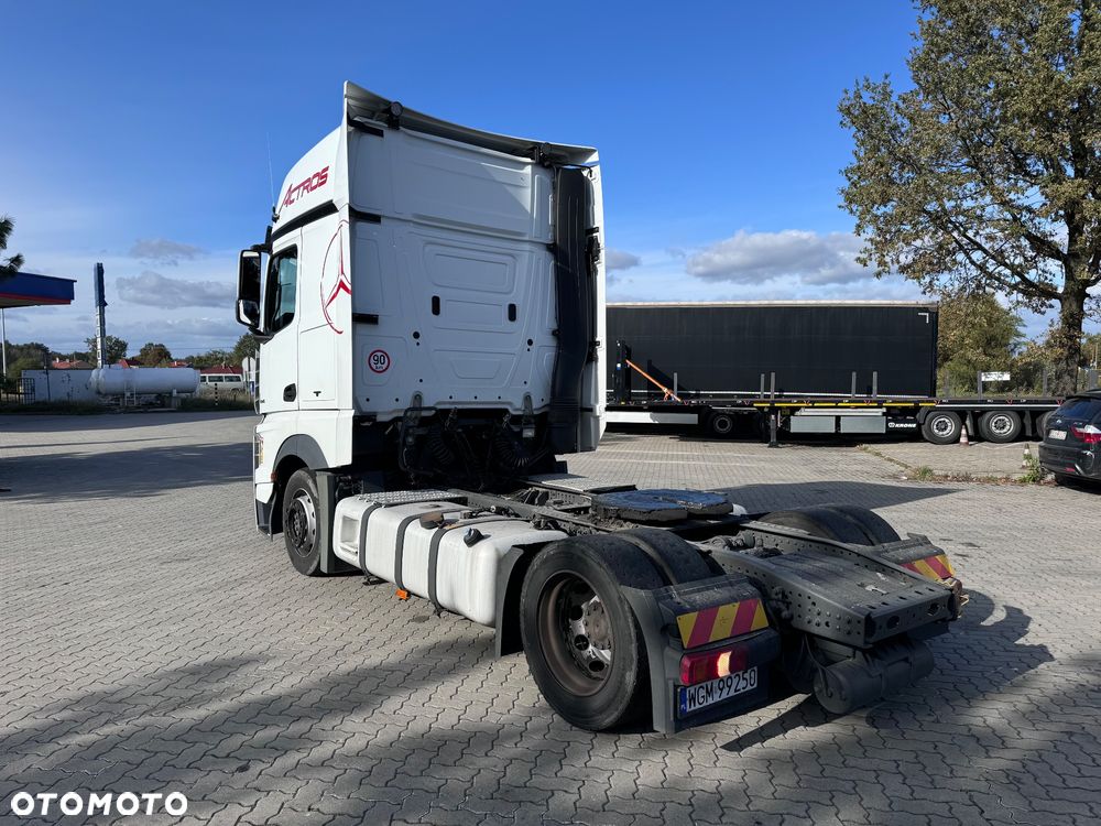 Mercedes-Benz Actros MP4 1845 LowDeck Mega - 4