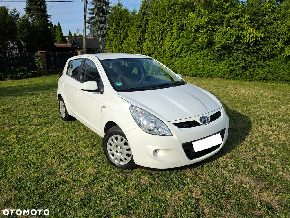 Hyundai i20 1.2 FIFA WM Edition - 1