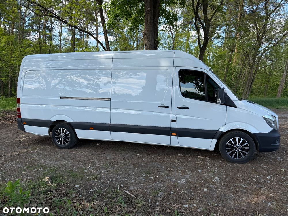 Mercedes-Benz Sprinter - 5